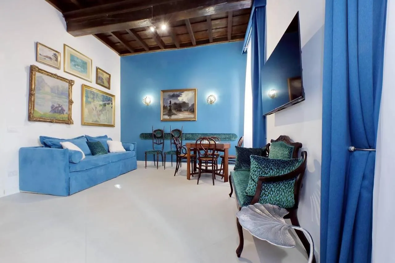 A 2 Passi Da Piazza Di Spagna Rome Apartment