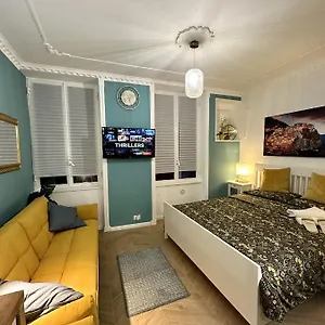 Aquarium Exclusive Loft - Private Parking , Genoa Italy