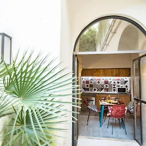 Ventisette , Lecce Italy
